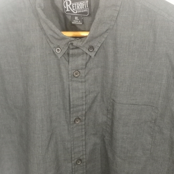 Retrofit Brand Mfg Men's Short Sleeve Button Up Size X large. - Picture 4 of 4